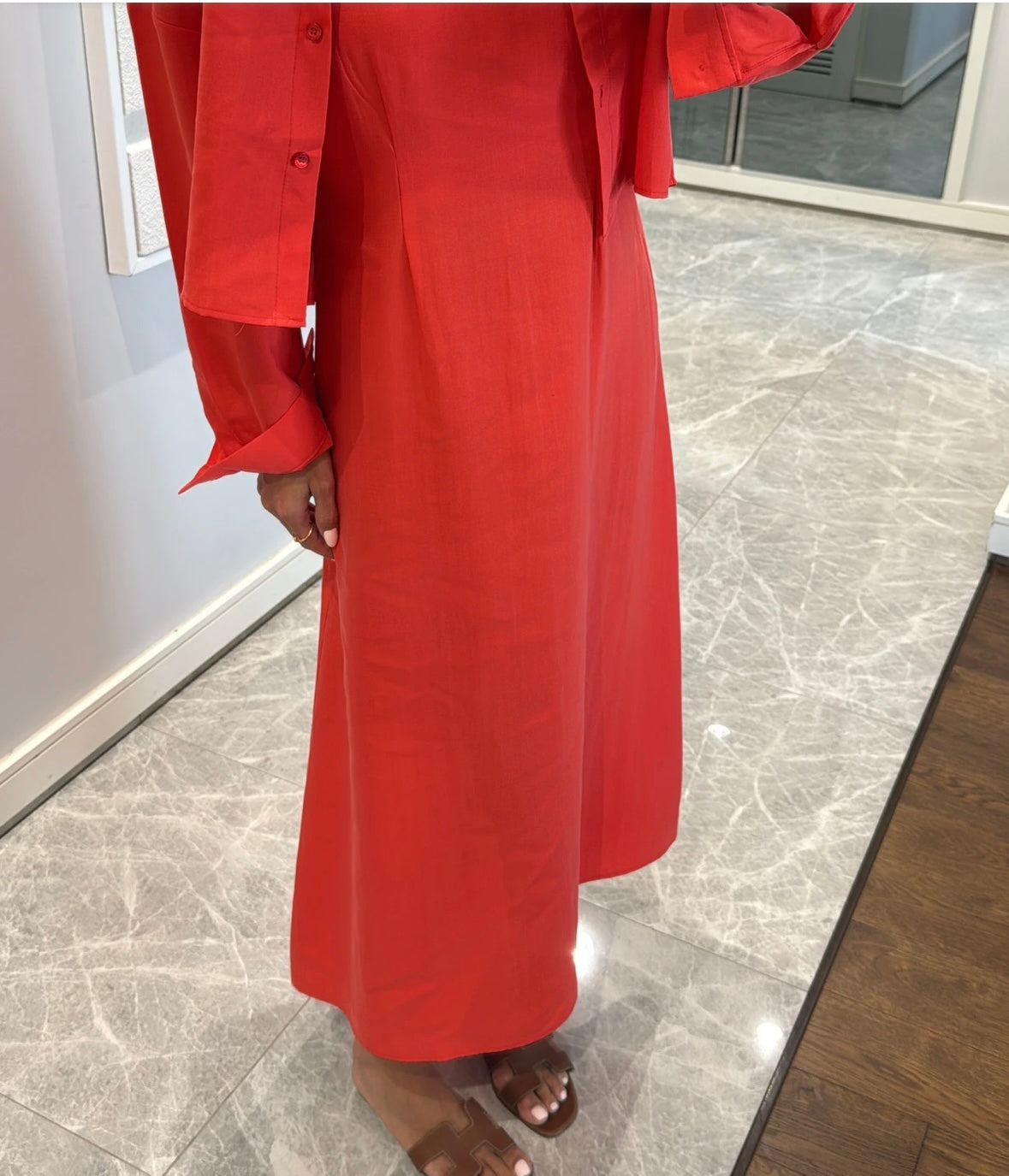 NOA - Elegantes Viskose-Set: Langes Kleid & Kurzes Hemd