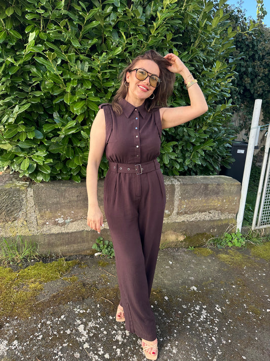Ärmelloser Jumpsuit aus 100% Baumwolle – Dunkelbraun
