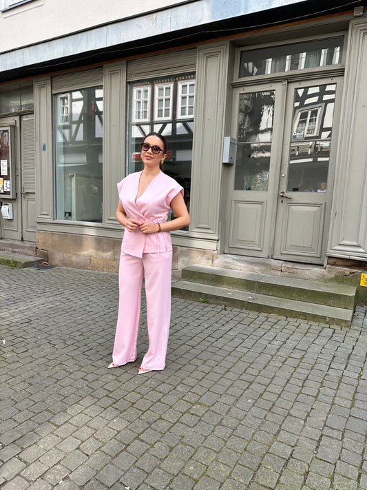 Zweiteiliges elegantes Set – Stil & Komfort in Rosa