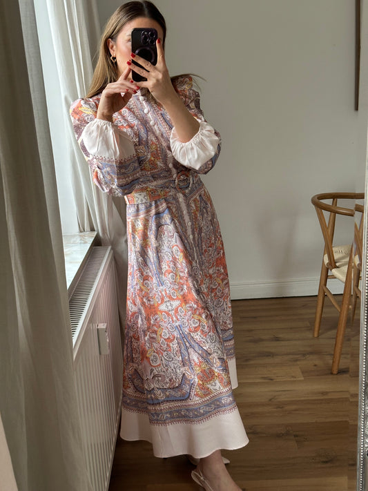 Viskosekleid mit Knöpfen & Gürtel – Stilvoll & Bequem