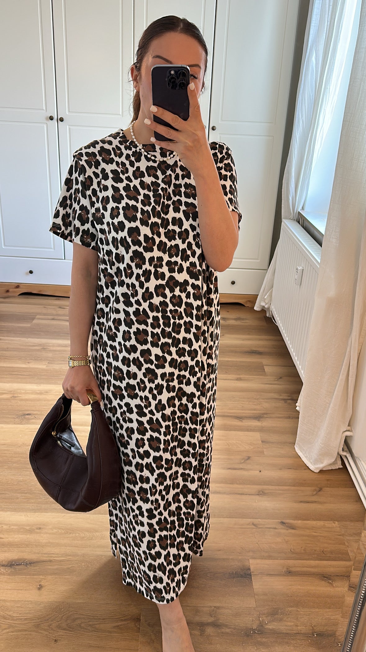 Lia – Maxikleid mit Leo-Print