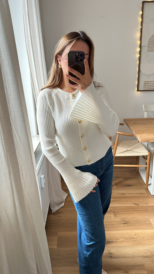 Cardigan mit goldenen Knöpfen