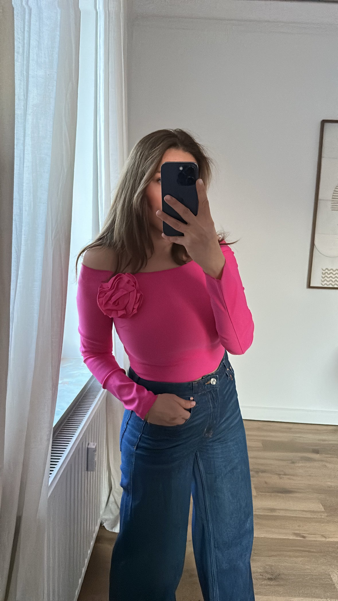 Elastisches Oberteil mit abnehmbarer Blume