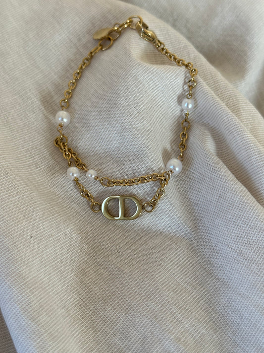 Zeitlos Elegantes Perlenarmband