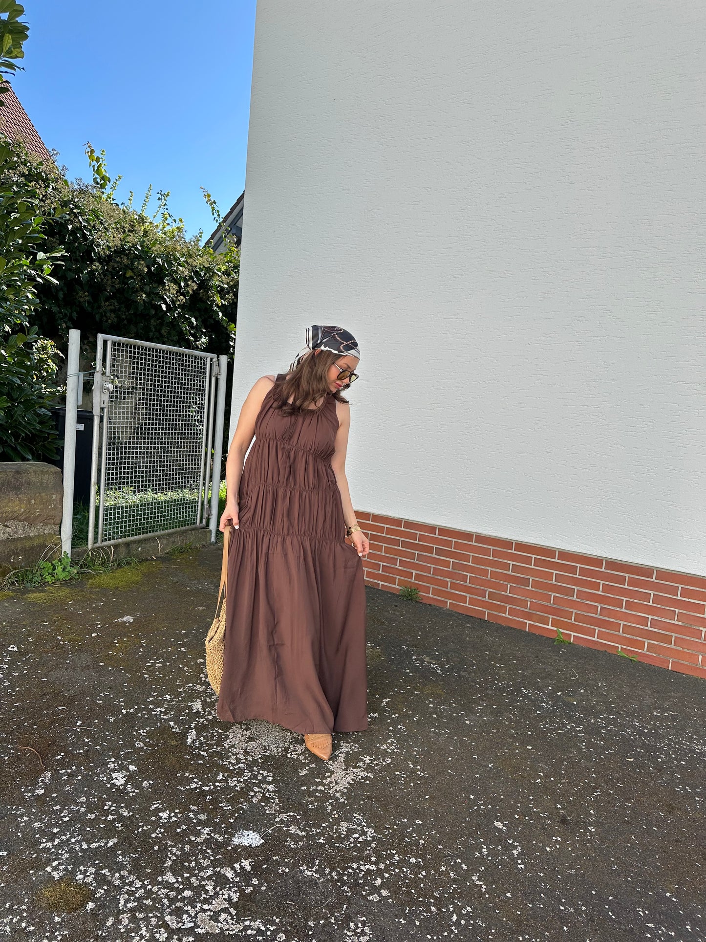 Maxikleid mit Raffungen – Braun