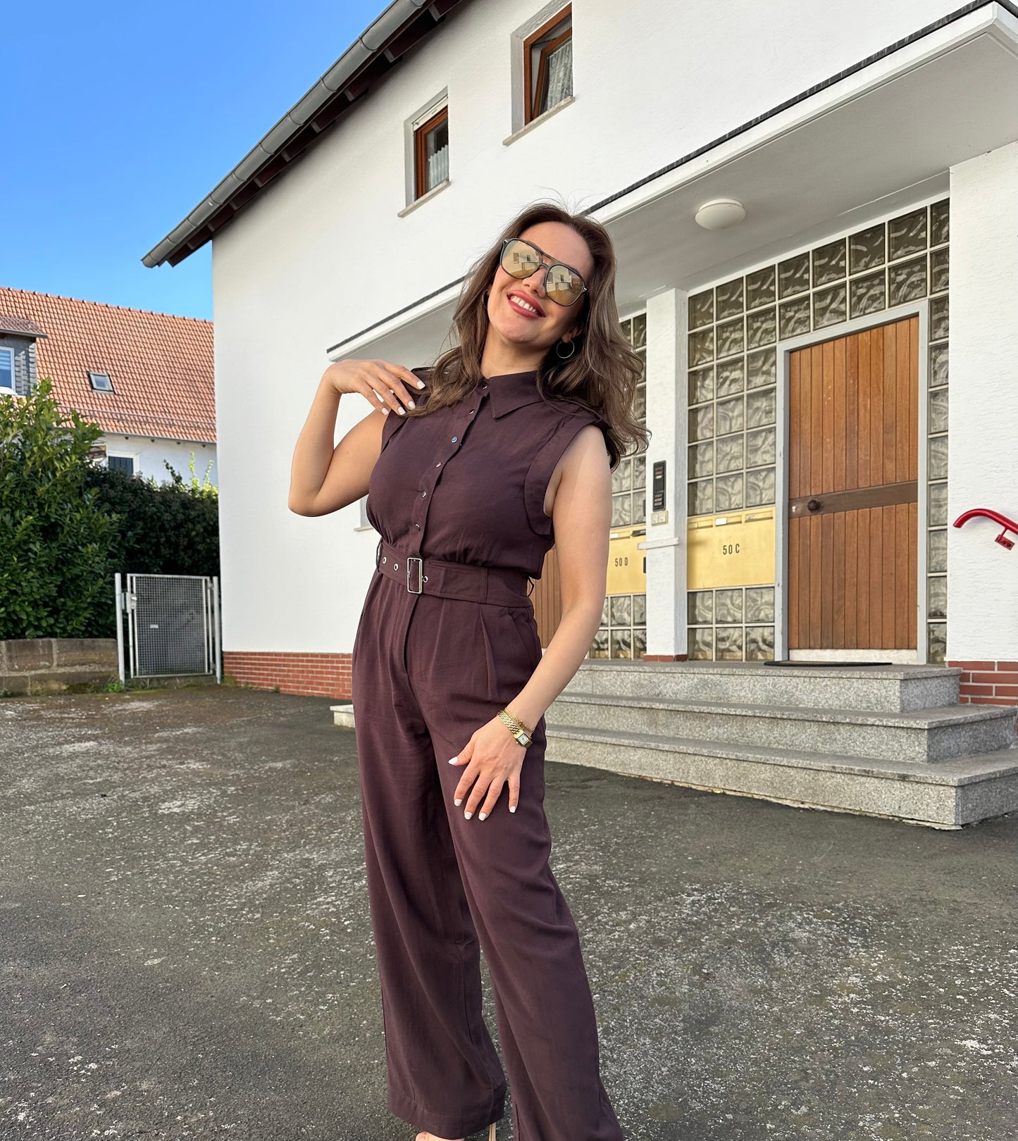 Ärmelloser Jumpsuit aus 100% Baumwolle – Dunkelbraun
