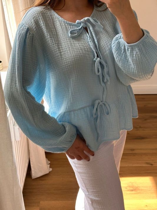 Musselin Bluse mit Schleife (hellblau)