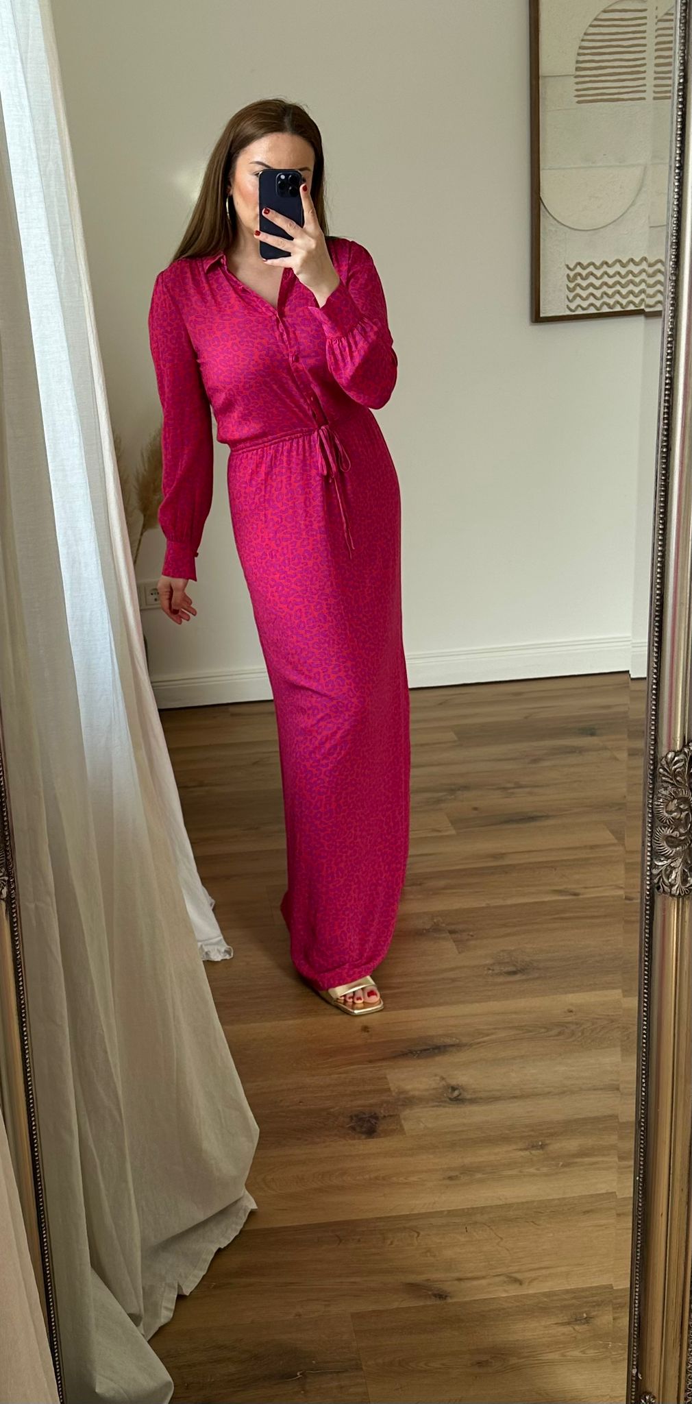 Pinkes Kleid mit Leopardenmuster