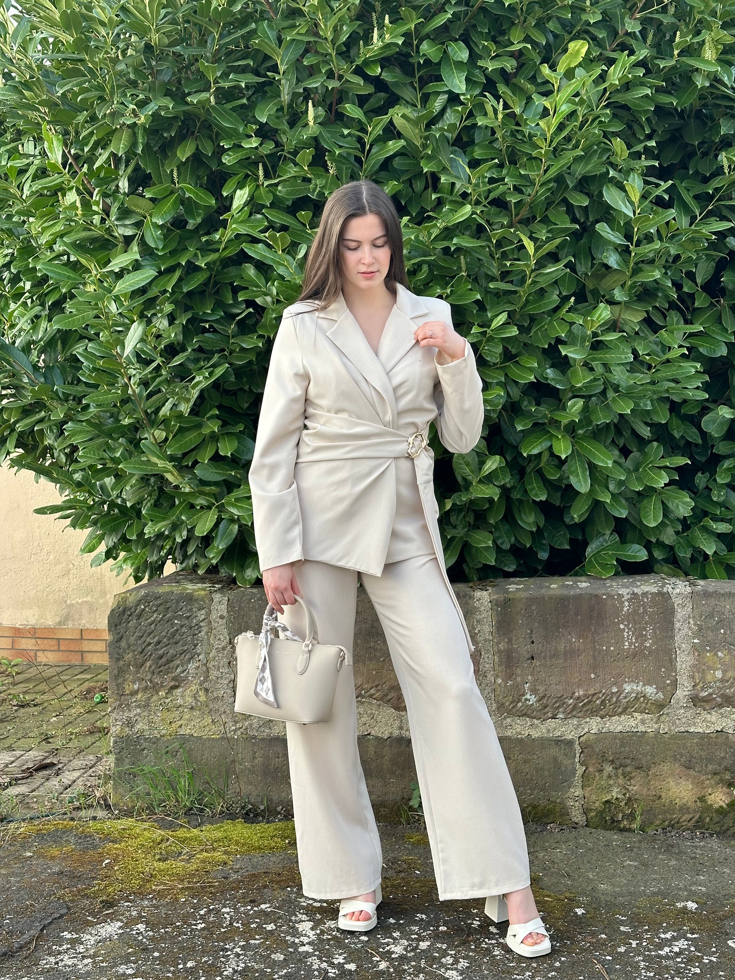 Eleganter Hose Anzug