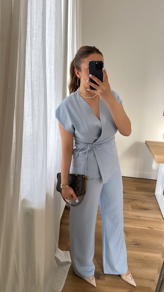 Zweiteiliges elegantes Set – Stil & Komfort in blau