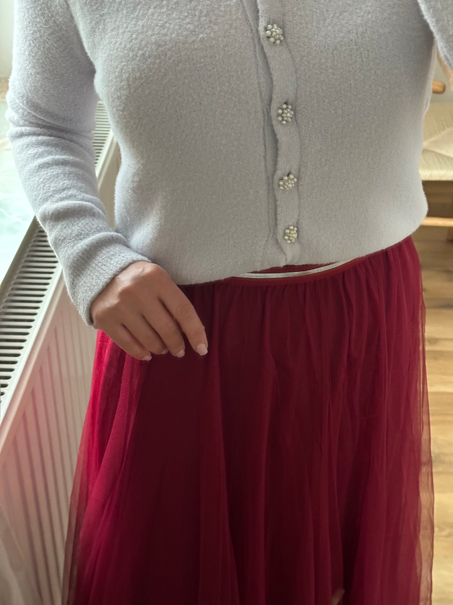 Eleganter Strick-Cardigan mit Perlenknöpfen