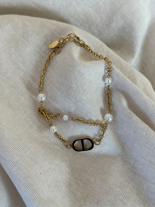 Zeitlos Elegantes Perlenarmband