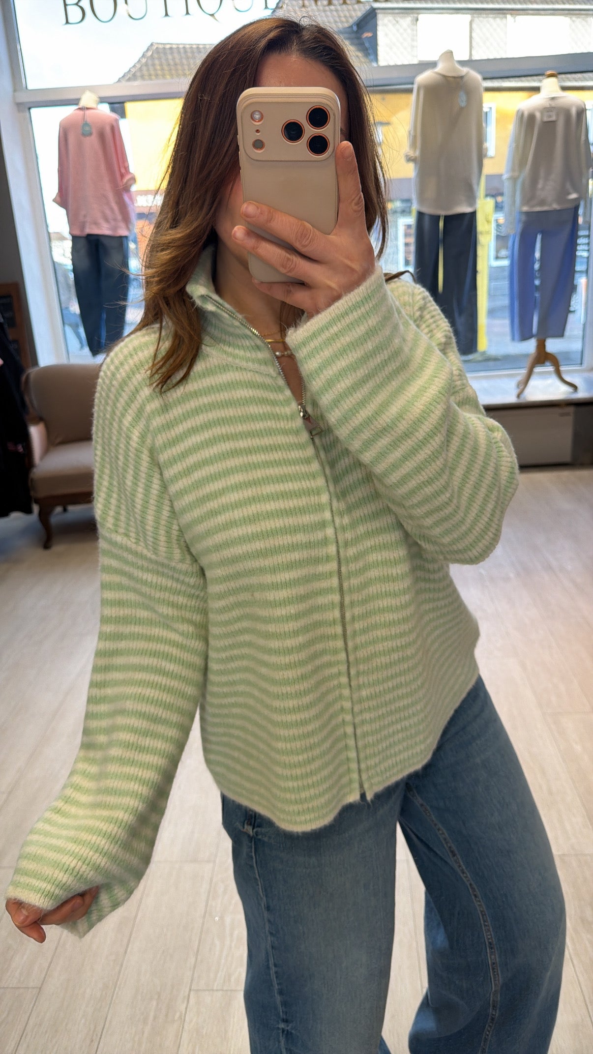 Gestreifte Strickjacke Hannah