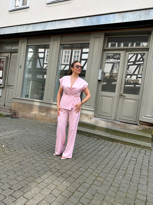 Zweiteiliges elegantes Set – Stil & Komfort in Rosa